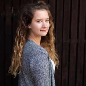 Meet your Posher, Alexandra